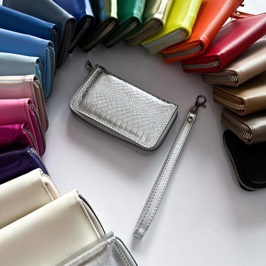 Cartera Mini Python Silver Herraje Plata
