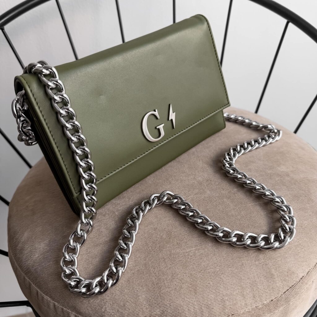 Pamela Olive Green - Cadena Plata