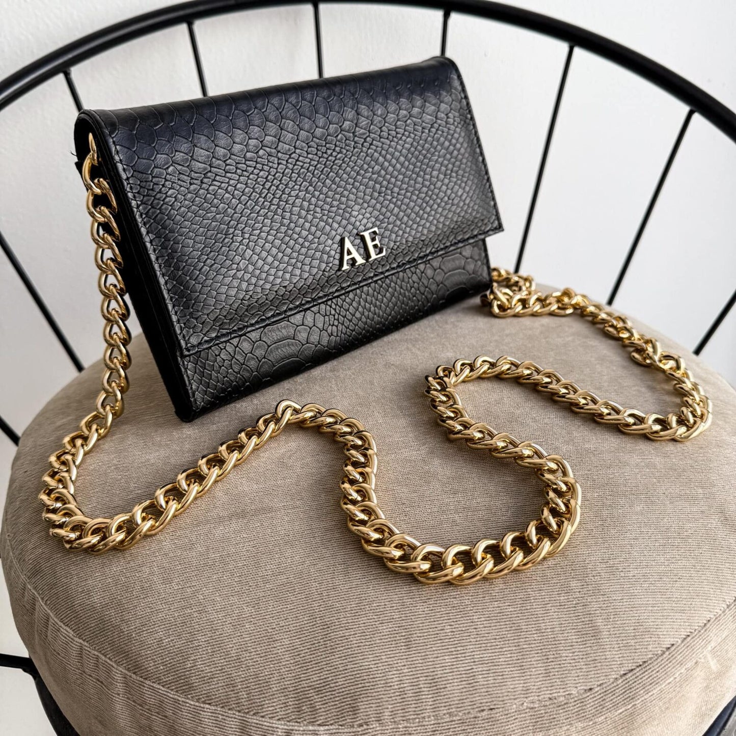 Pamela Python Gold Black Cadena Oro