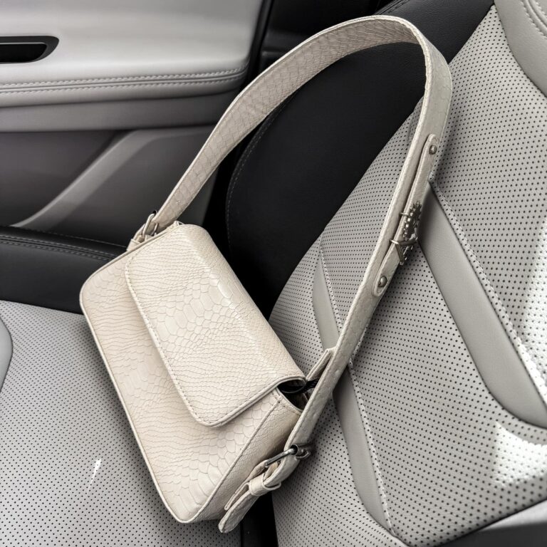 Renata Python Crema - Herrajes Plata