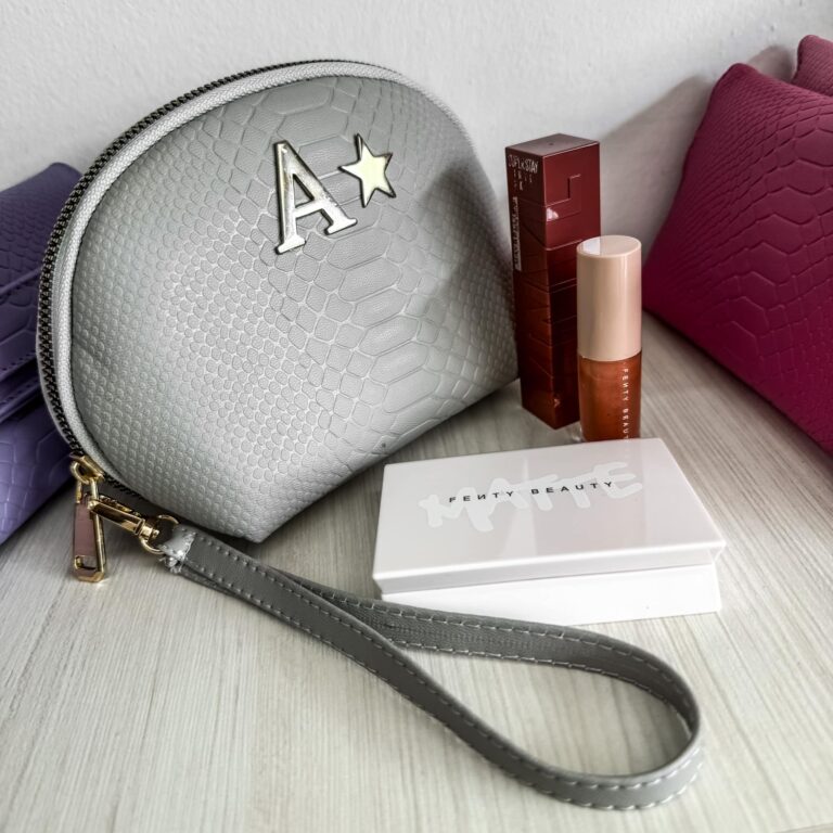 Cosmetiquera Gris
