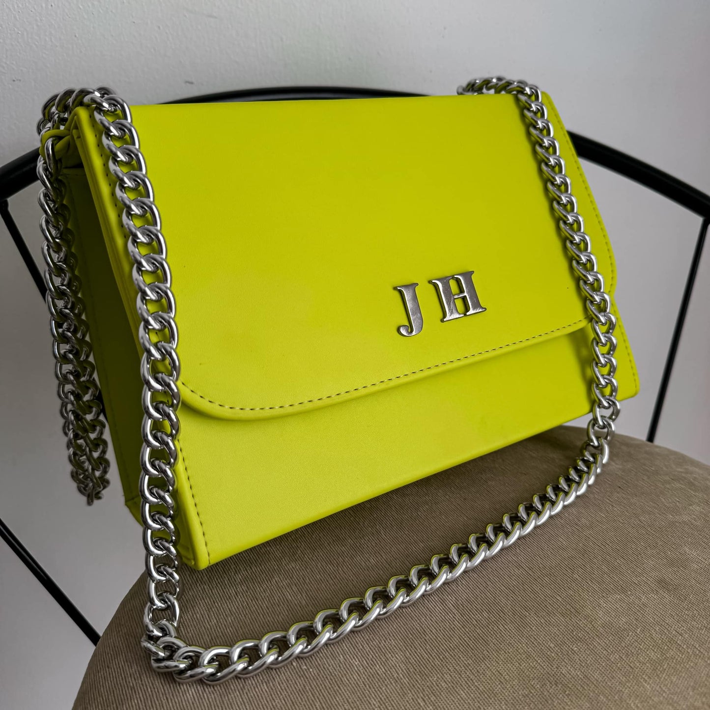 Julia Lemon - Cadena Plata