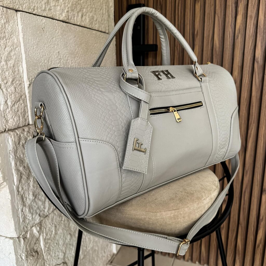 Frida Python Gris